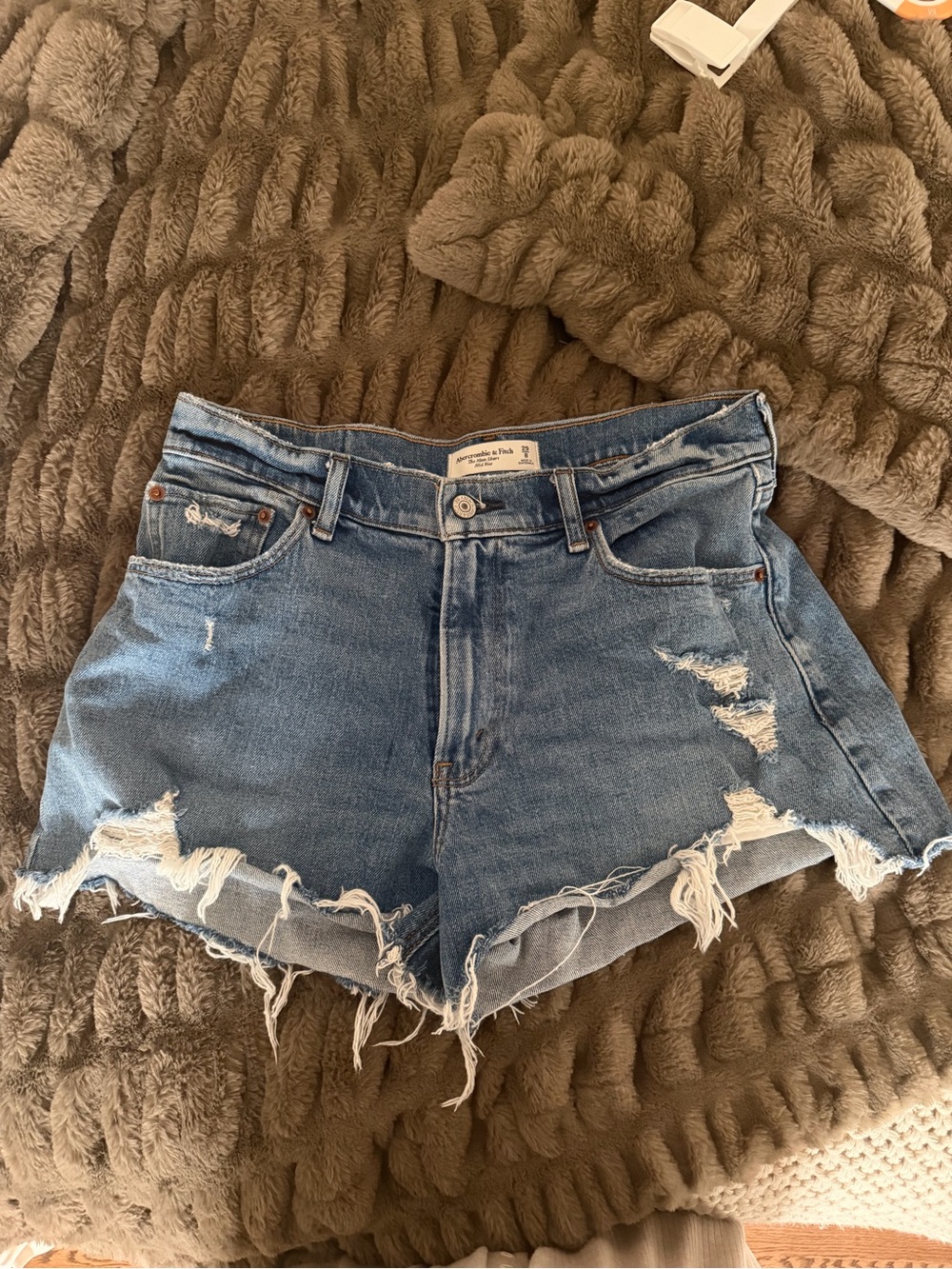 Abercrombie Mid Rise Mom Short